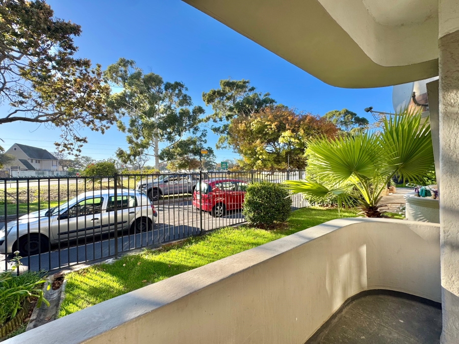 1 Bedroom Property for Sale in Rondebosch Western Cape